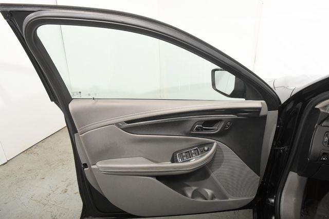 2017 Chevrolet Impala LT photo