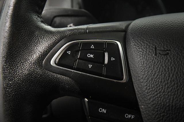 2016 Ford Focus SE w/ Heated Seats photo