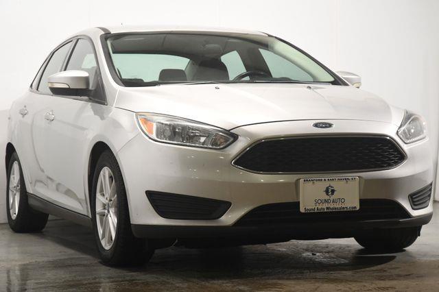 2016 Ford Focus SE w/ Heated Seats photo