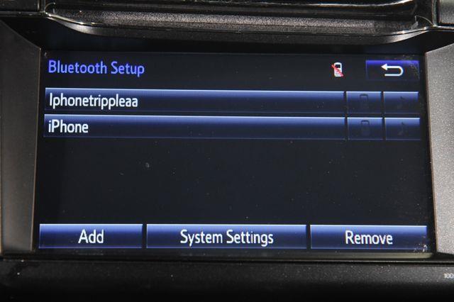 2017 Toyota RAV4 LE photo
