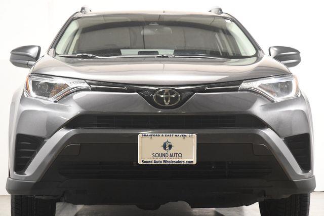 2017 Toyota RAV4 LE photo