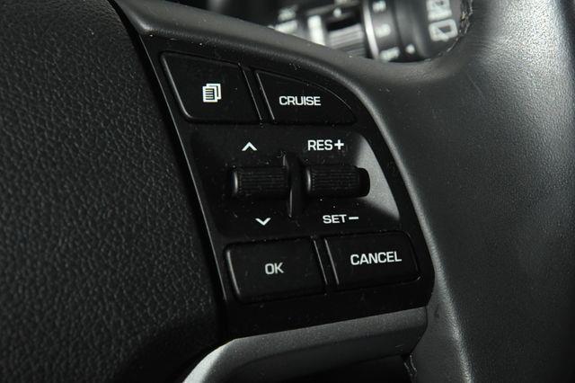 2016 Hyundai Tucson Limited w/ Nav/Blindspot/ Safe photo