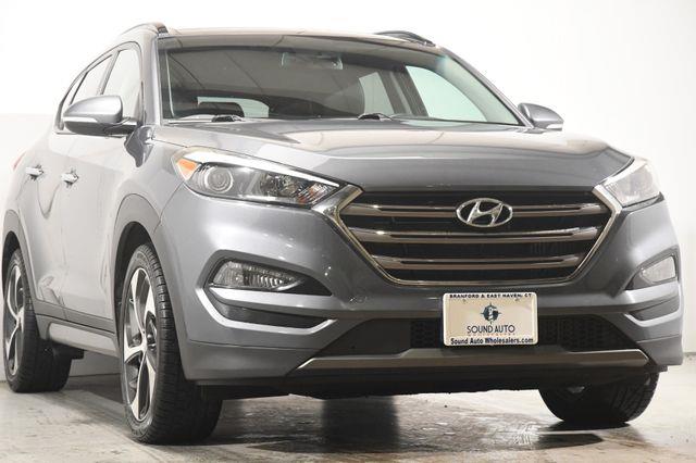 2016 Hyundai Tucson Limited w/ Nav/Blindspot/ Safe photo