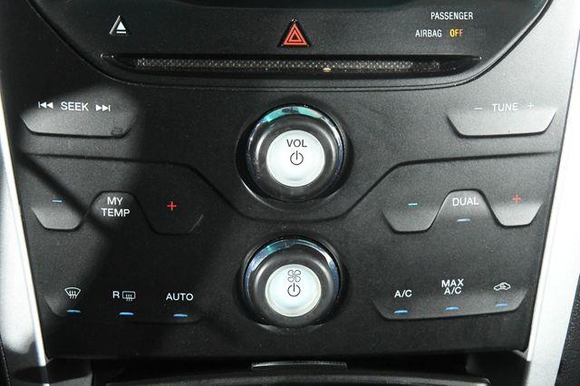 2015 Ford Explorer XLT photo