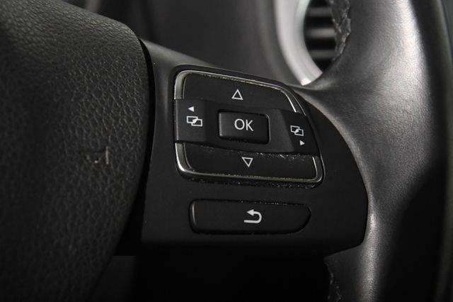 2016 Volkswagen Tiguan SE photo