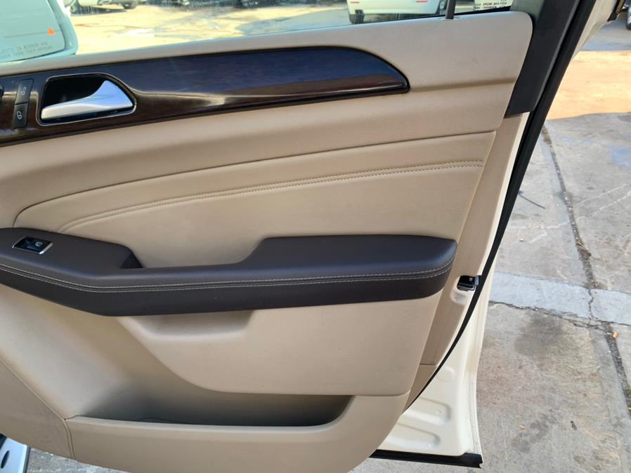 2013 Mercedes-Benz M-Class ML350 4MATIC photo