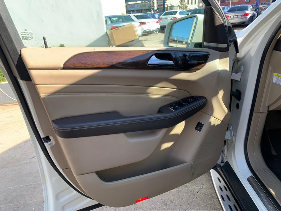 2013 Mercedes-Benz M-Class ML350 4MATIC photo