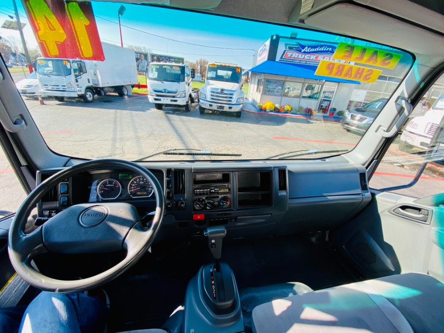 2014 Isuzu NPR HD  photo