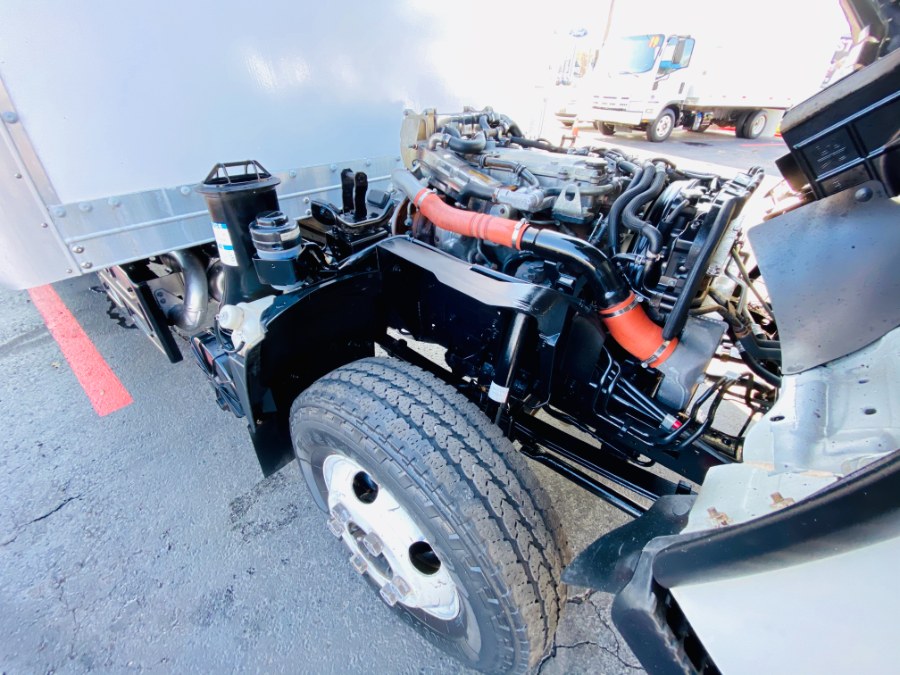 2014 Isuzu NPR HD  photo