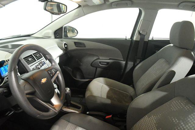 2016 Chevrolet Sonic LS photo