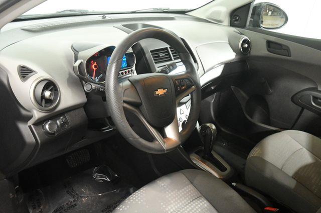 2016 Chevrolet Sonic LS photo
