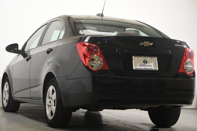 2016 Chevrolet Sonic LS photo