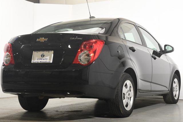 2016 Chevrolet Sonic LS photo