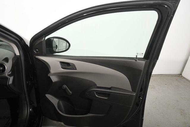 2016 Chevrolet Sonic LS photo