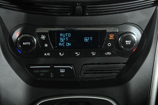 2013 Ford C-Max Hybrid SE photo