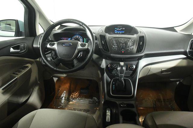 2013 Ford C-Max Hybrid SE photo