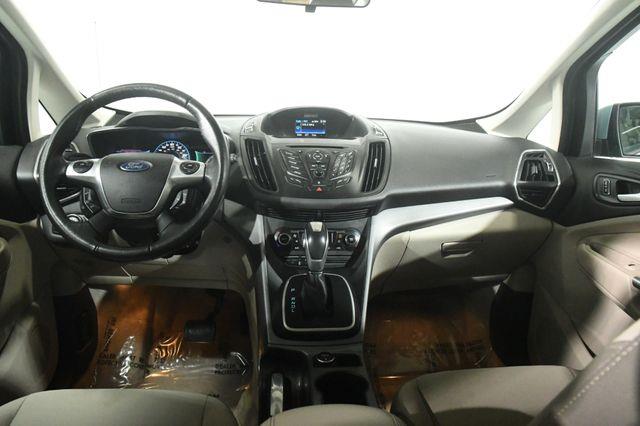 2013 Ford C-Max Hybrid SE photo