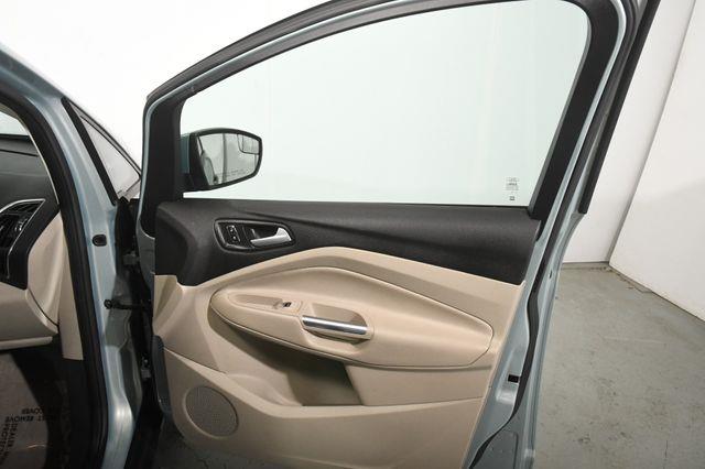 2013 Ford C-Max Hybrid SE photo