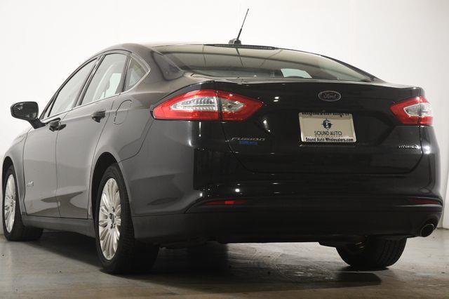2015 Ford Fusion Hybrid S photo