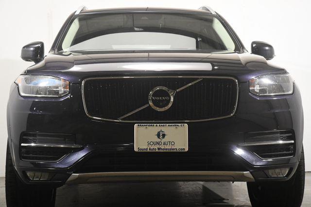 2016 Volvo XC90 T6 Momentum photo
