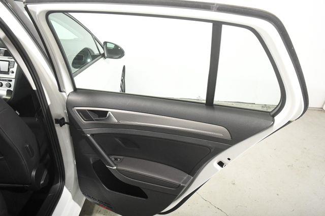 2015 Volkswagen Golf TSI SE photo