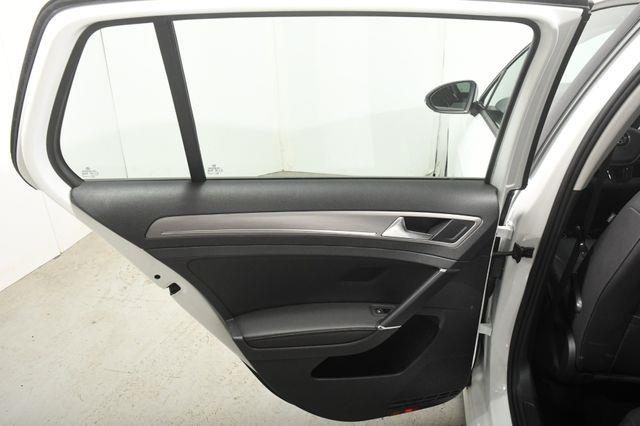 2015 Volkswagen Golf TSI SE photo