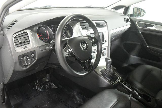 2015 Volkswagen Golf TSI SE photo