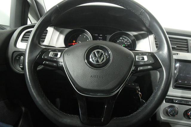 2015 Volkswagen Golf TSI SE photo