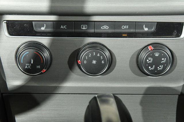 2015 Volkswagen Golf TSI SE photo