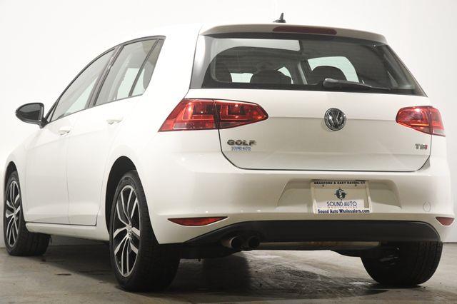 2015 Volkswagen Golf TSI SE photo