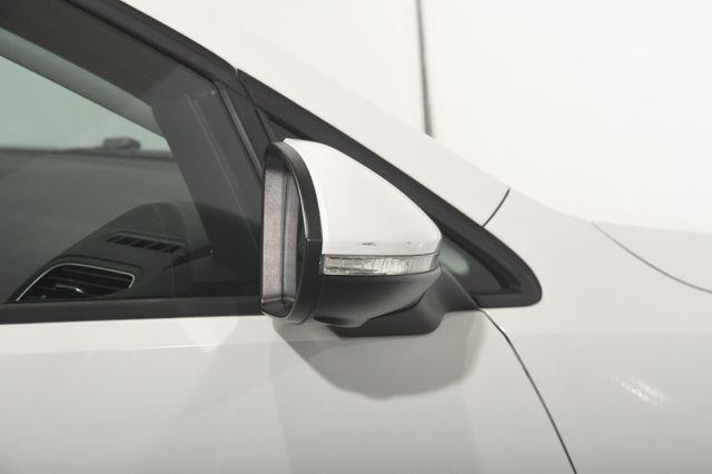 2015 Volkswagen Golf TSI SE photo