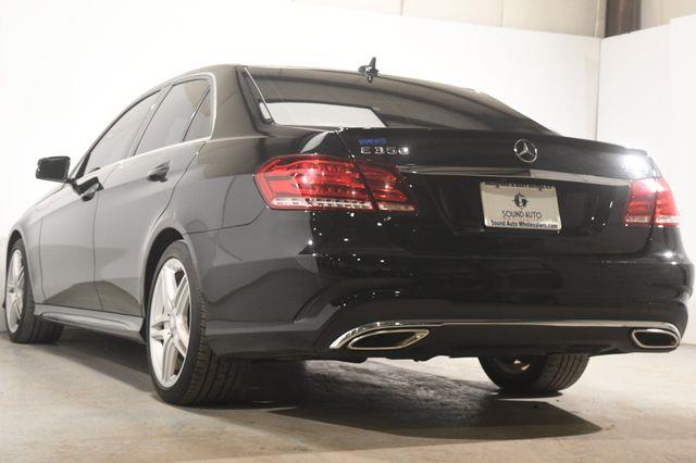 2014 Mercedes-Benz E-Class E350 4MATIC Sport photo