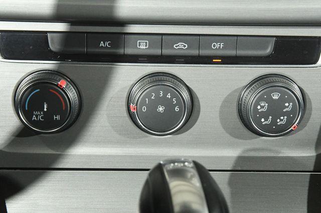 2015 Volkswagen Golf SportWagen TDI photo
