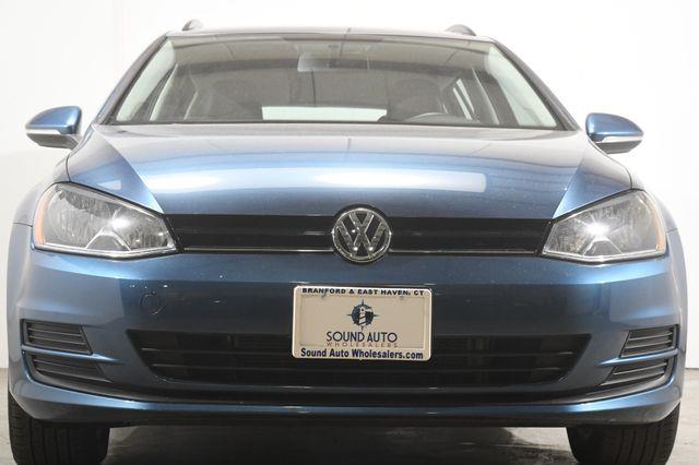 2015 Volkswagen Golf SportWagen TDI photo
