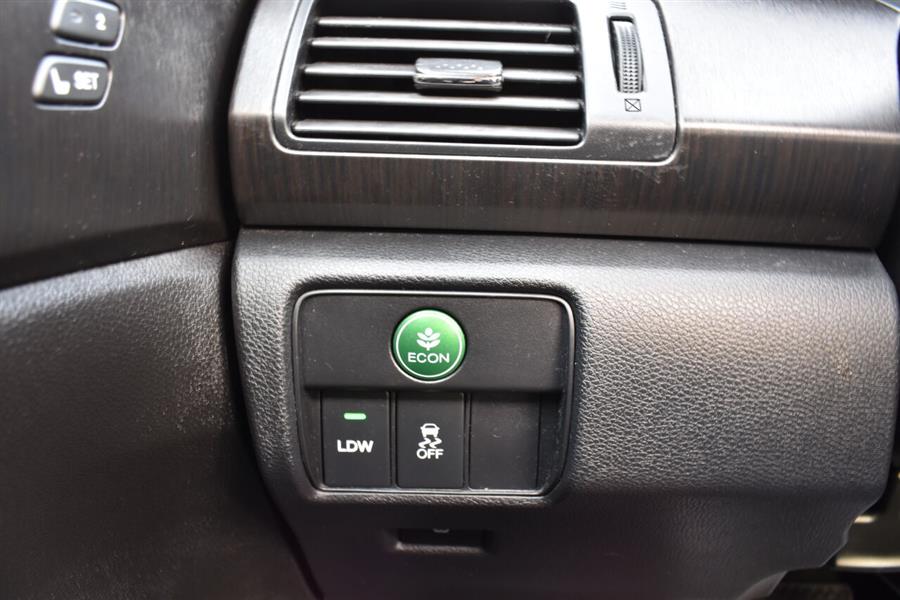 2013 Honda Accord EX-L V6 photo