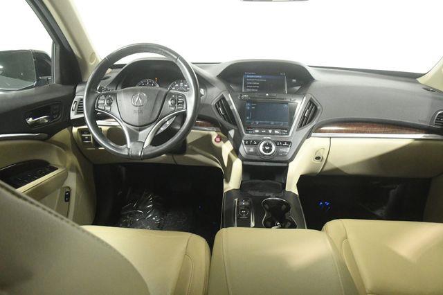2018 Acura MDX w/Technology Pkg photo