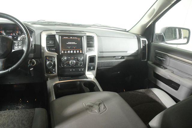 2017 RAM 1500 Big Horn w/Hemi/ Nav/ Heated S photo