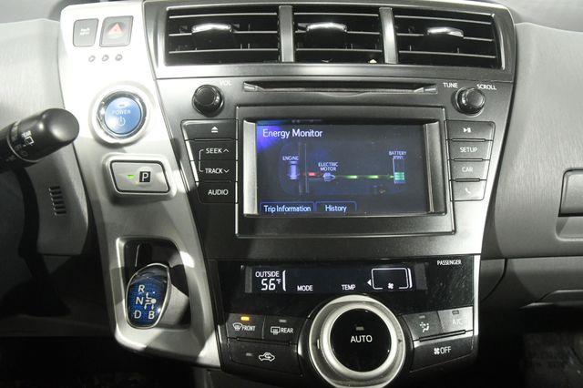 2014 Toyota Prius v Two photo