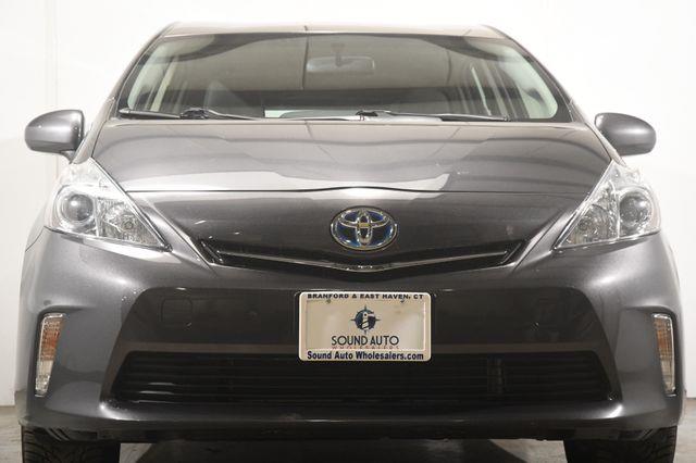 2014 Toyota Prius v Two photo