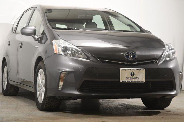 2014 Toyota Prius v Two photo