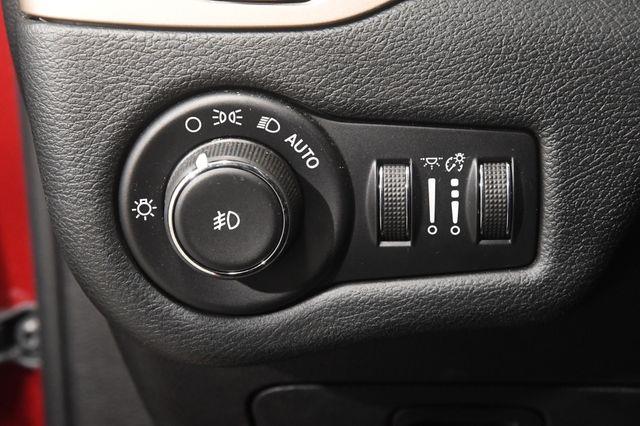 2016 Jeep Cherokee Latitude w/ Blind Spot/ Heated photo