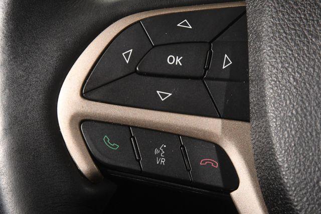 2016 Jeep Cherokee Latitude w/ Blind Spot/ Heated photo