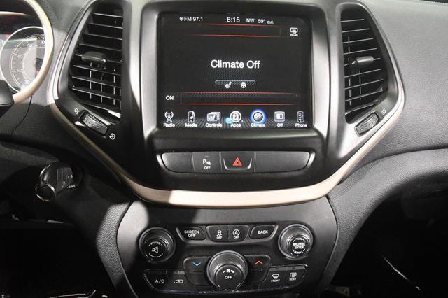 2016 Jeep Cherokee Latitude w/ Blind Spot/ Heated photo