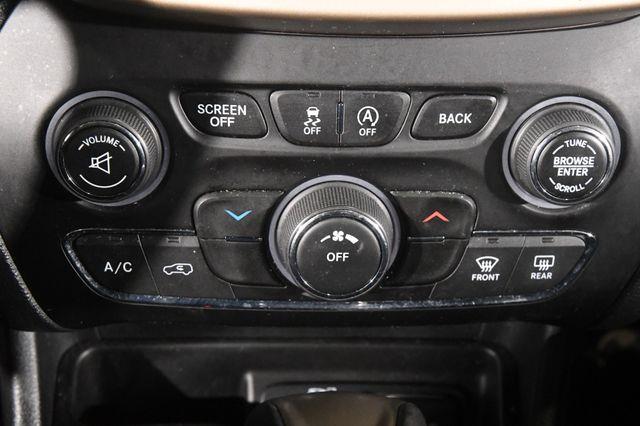 2016 Jeep Cherokee Latitude w/ Blind Spot/ Heated photo