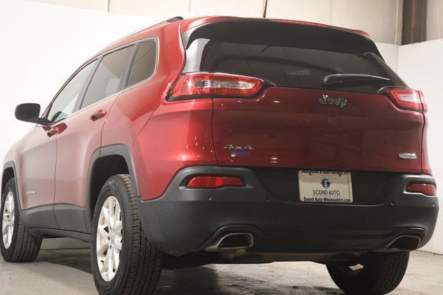 2016 Jeep Cherokee Latitude w/ Blind Spot/ Heated photo