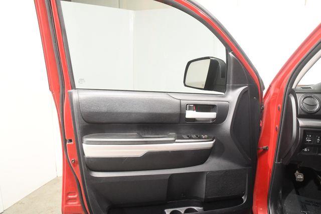 2016 Toyota Tundra SR5 photo