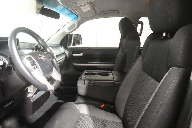 2016 Toyota Tundra SR5 photo
