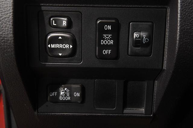2016 Toyota Tundra SR5 photo