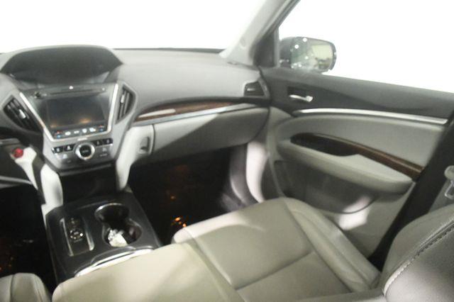 2017 Acura MDX w/Technology Pkg photo