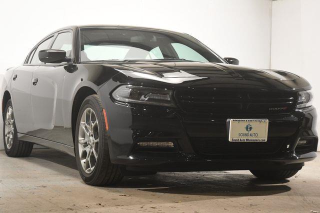 2017 Dodge Charger SXT Plus AWD photo